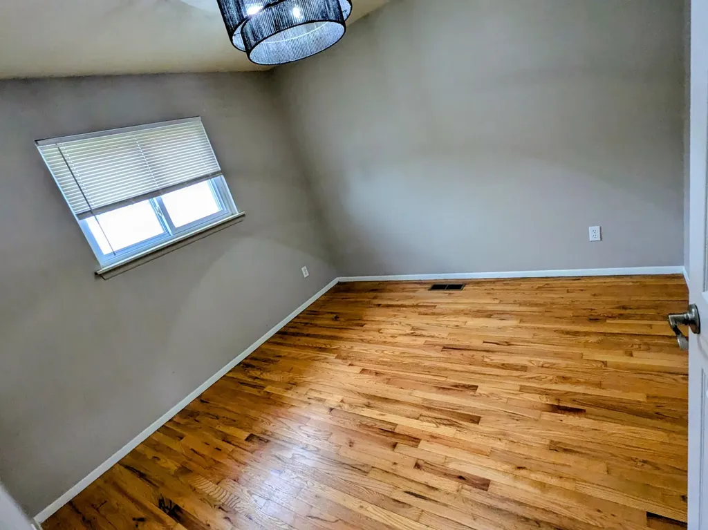2140 Olive Avenue Lincoln Park City MI 48146