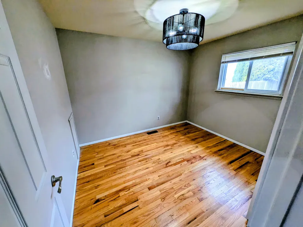 2140 Olive Avenue Lincoln Park City MI 48146