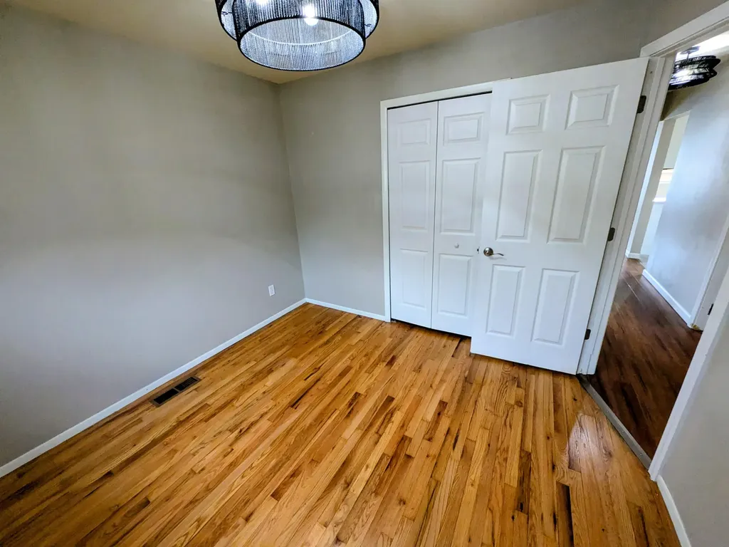 2140 Olive Avenue Lincoln Park City MI 48146