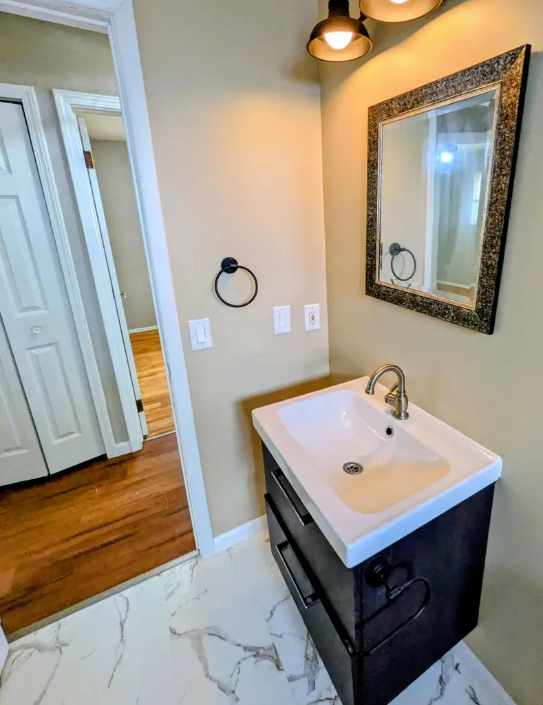 2140 Olive Avenue Lincoln Park City MI 48146