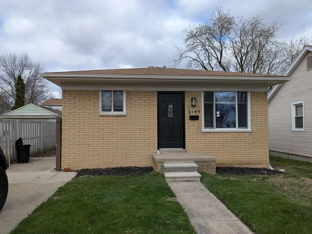 2140 Olive Avenue Lincoln Park City MI 48146