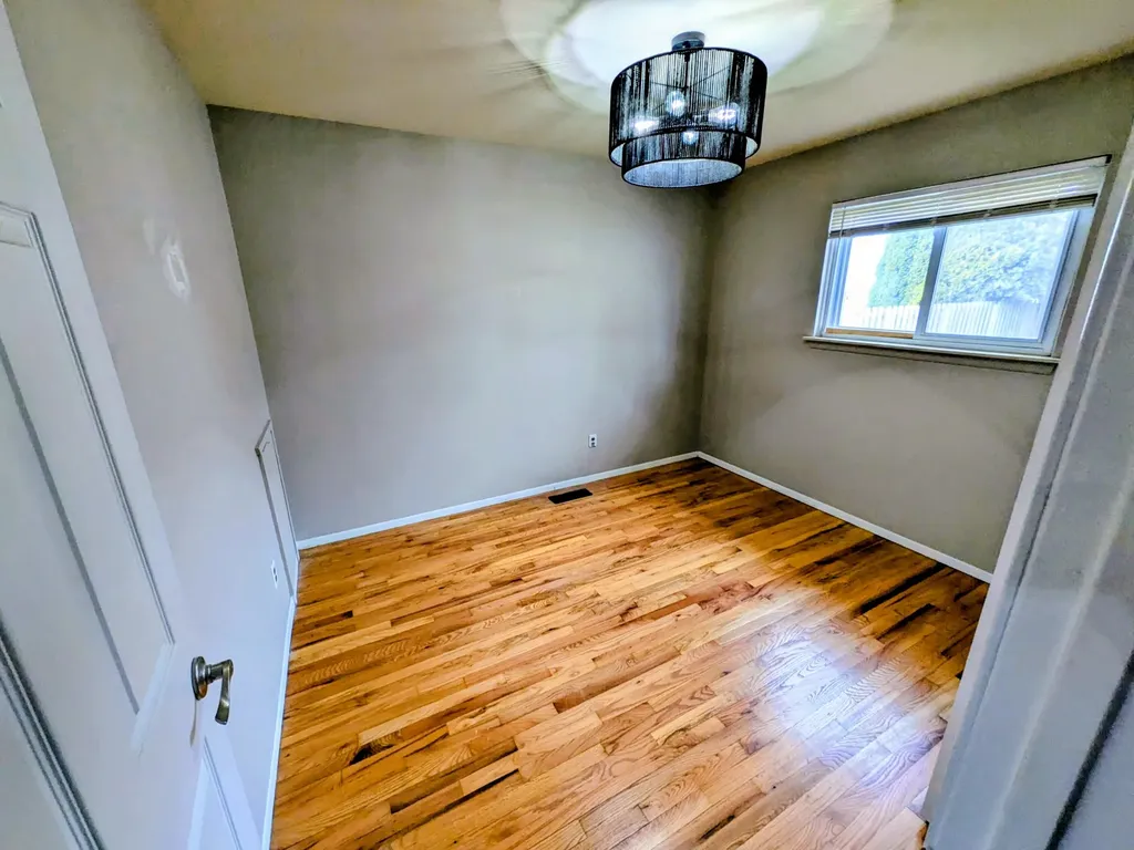 2140 Olive Avenue Lincoln Park City MI 48146