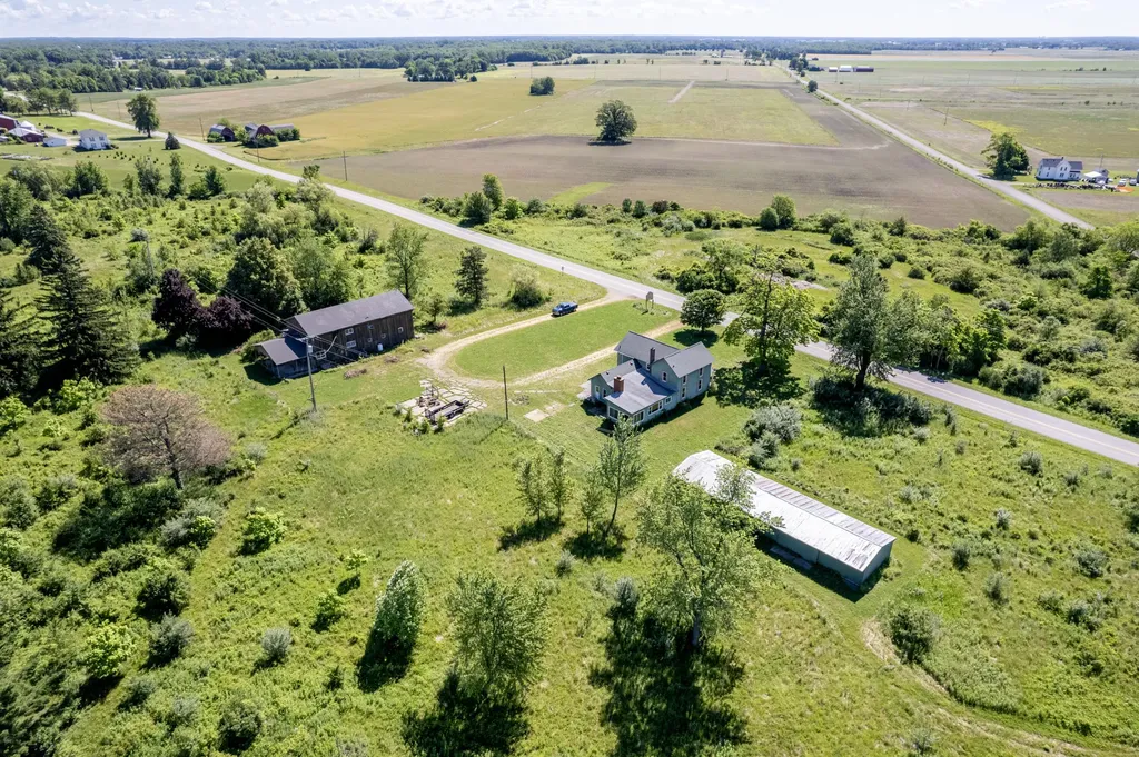11064 Macon Highway Macon Township MI 49286