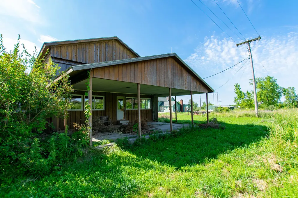 11064 Macon Highway Macon Township MI 49286