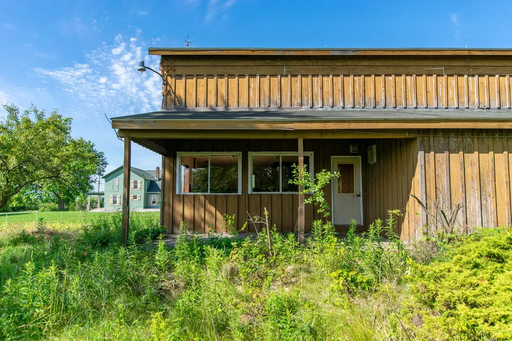 11064 Macon Highway Macon Township MI 49286