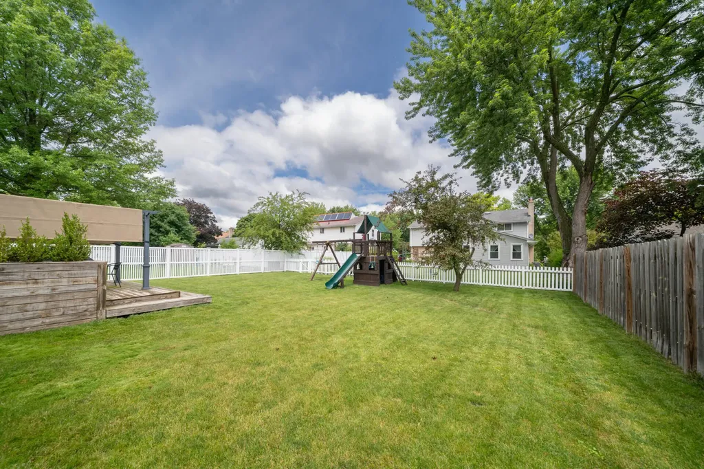 44442 Cape Cod Way Canton Charter Township MI 48187