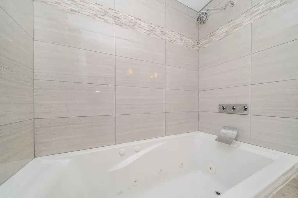 44442 Cape Cod Way Canton Charter Township MI 48187