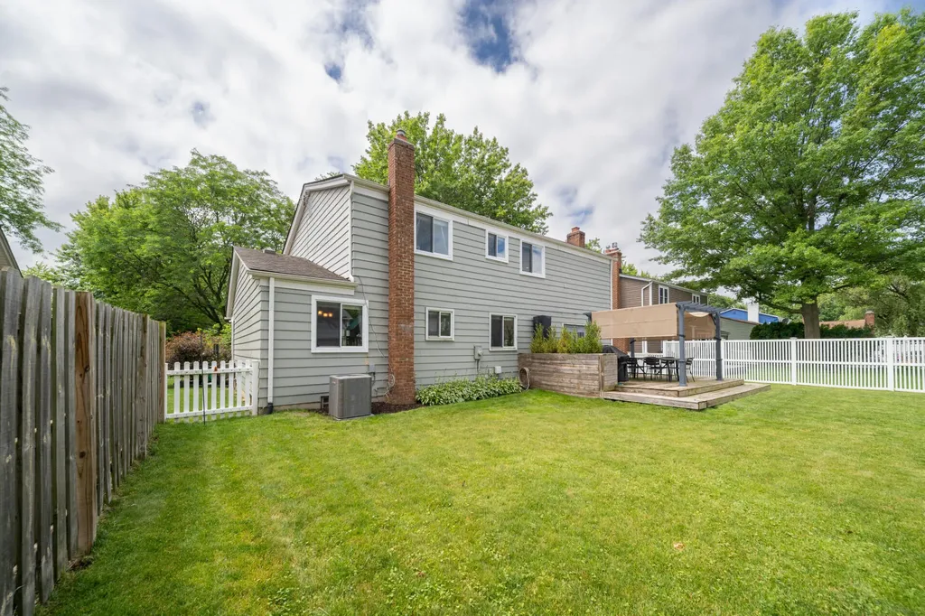 44442 Cape Cod Way Canton Charter Township MI 48187
