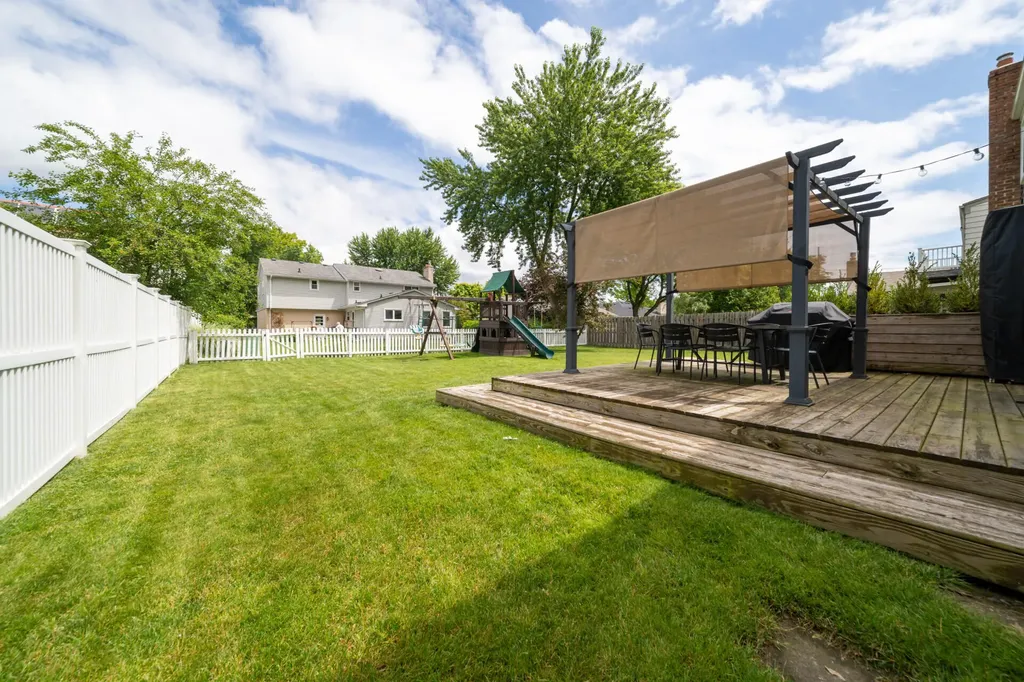 44442 Cape Cod Way Canton Charter Township MI 48187