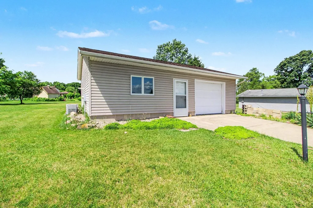 5601 Dexter Pinckney Road Dexter Township MI 48130