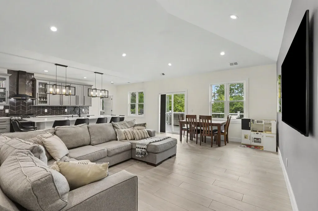 8308 Jack Pine Circle Augusta Charter Township MI 48197