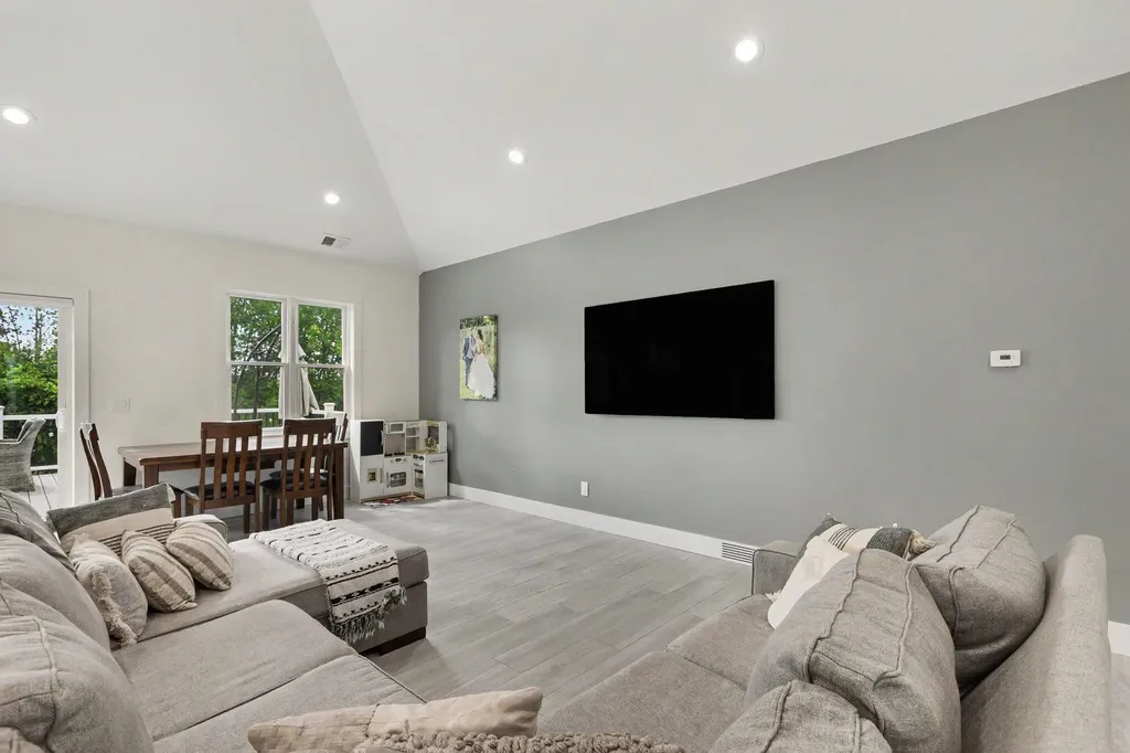 8308 Jack Pine Circle Augusta Charter Township MI 48197
