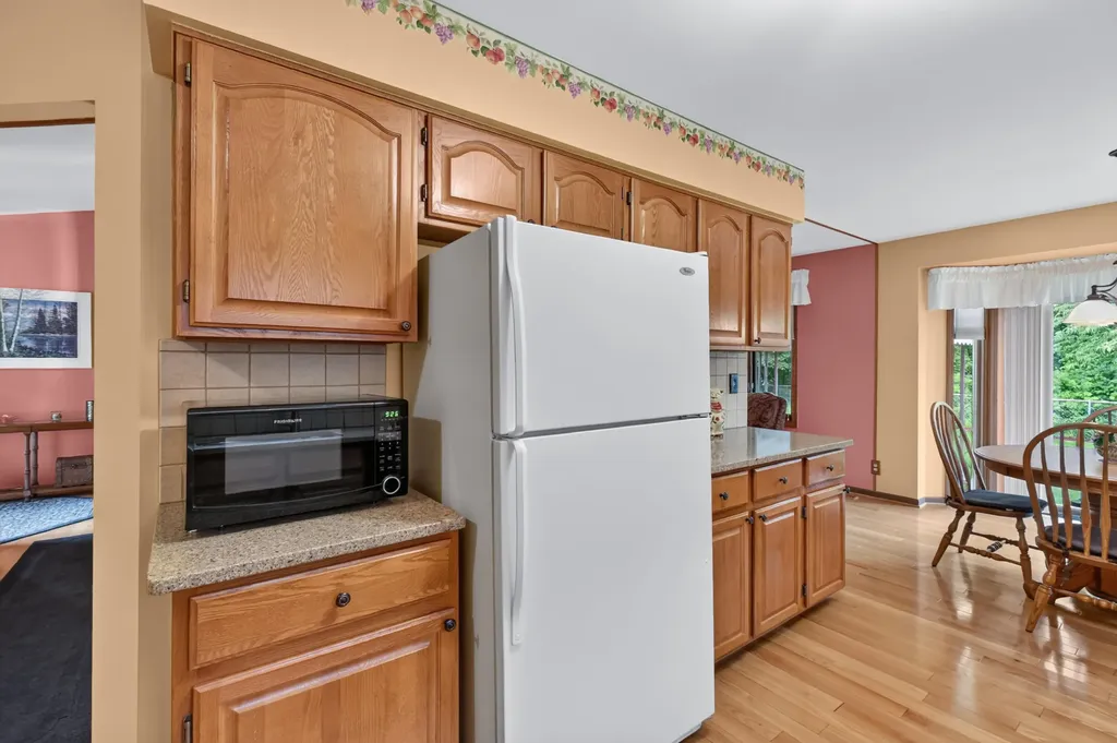 34555 Dover Avenue Livonia City MI 48150