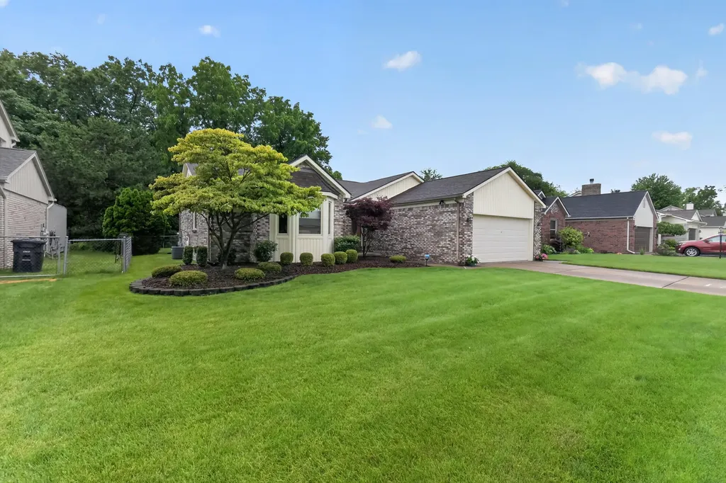34555 Dover Avenue Livonia City MI 48150