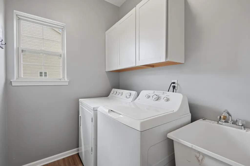 24091 Hemlock Drive Woodhaven City MI 48134