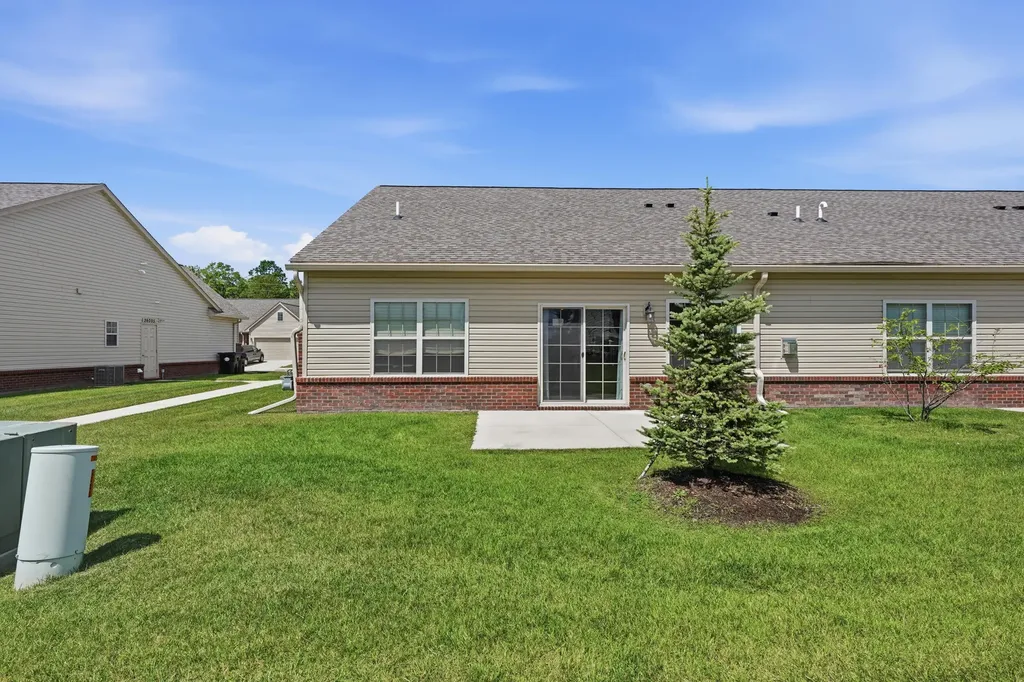 24091 Hemlock Drive Woodhaven City MI 48134