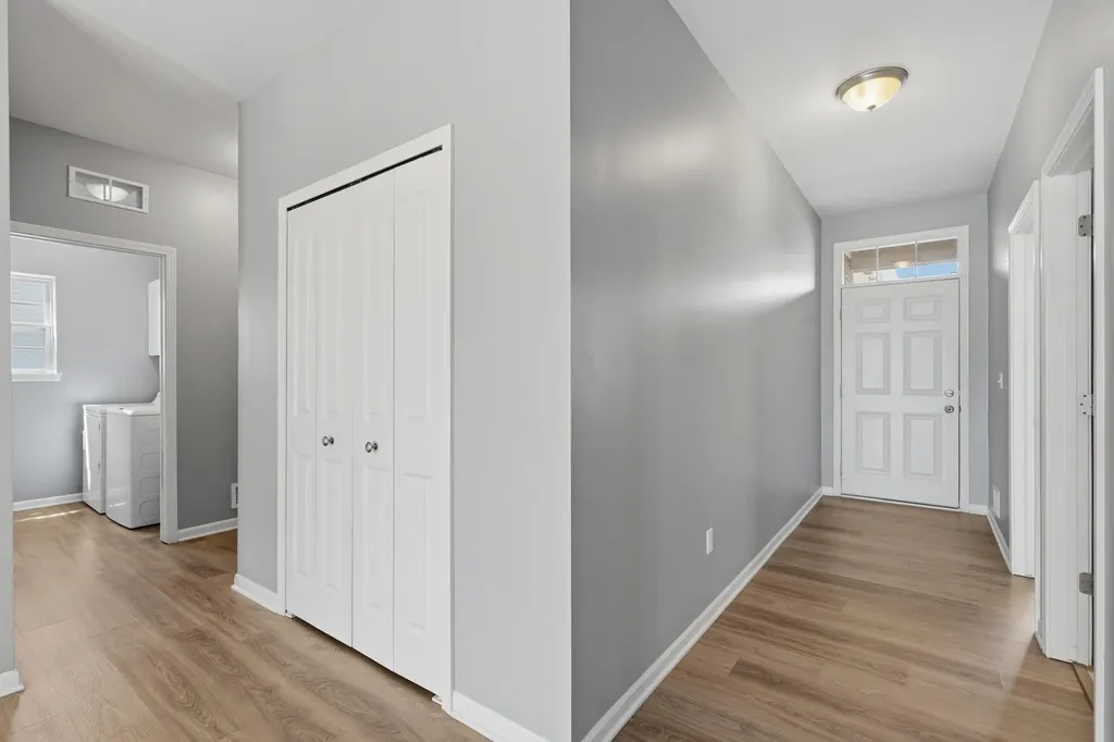 24091 Hemlock Drive Woodhaven City MI 48134