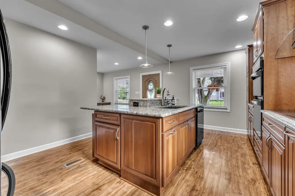 3627 Hunter Avenue Royal Oak City MI 48073