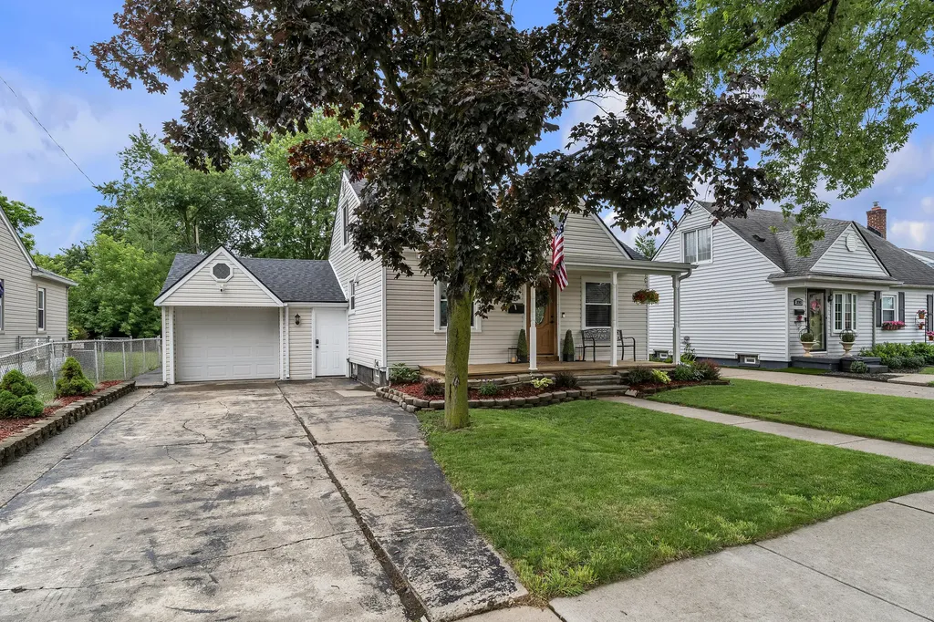 3627 Hunter Avenue Royal Oak City MI 48073