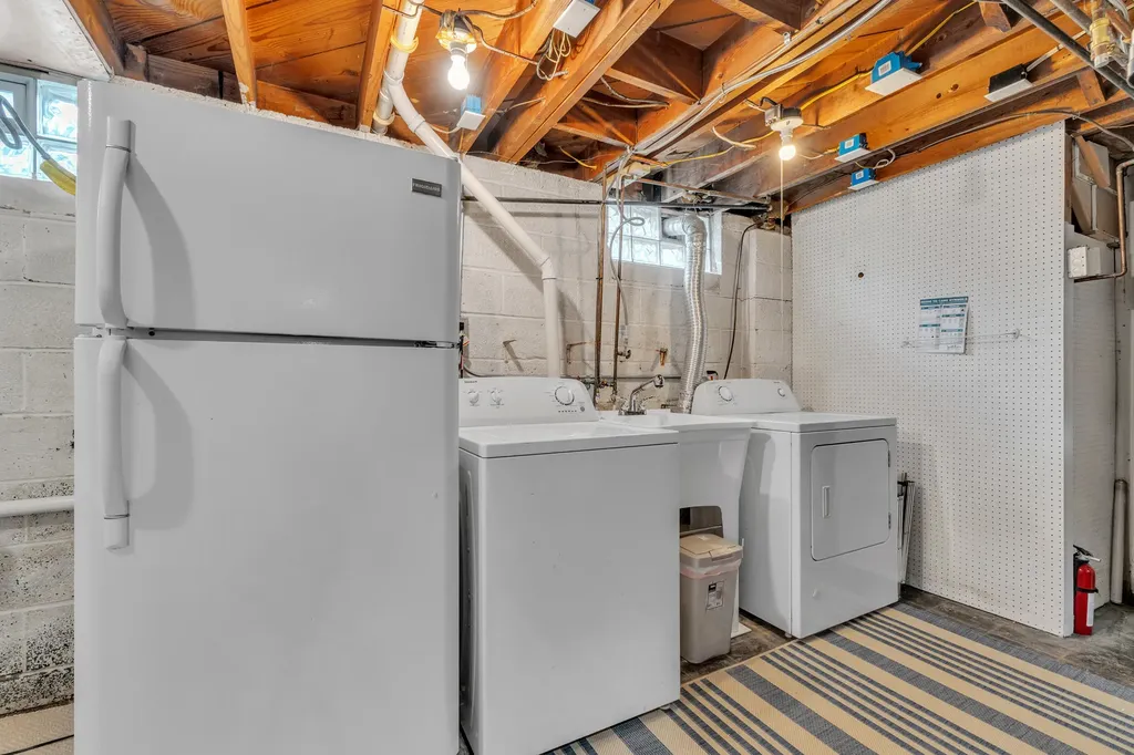 3627 Hunter Avenue Royal Oak City MI 48073