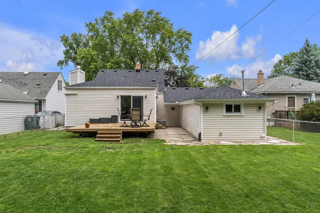 3627 Hunter Avenue Royal Oak City MI 48073
