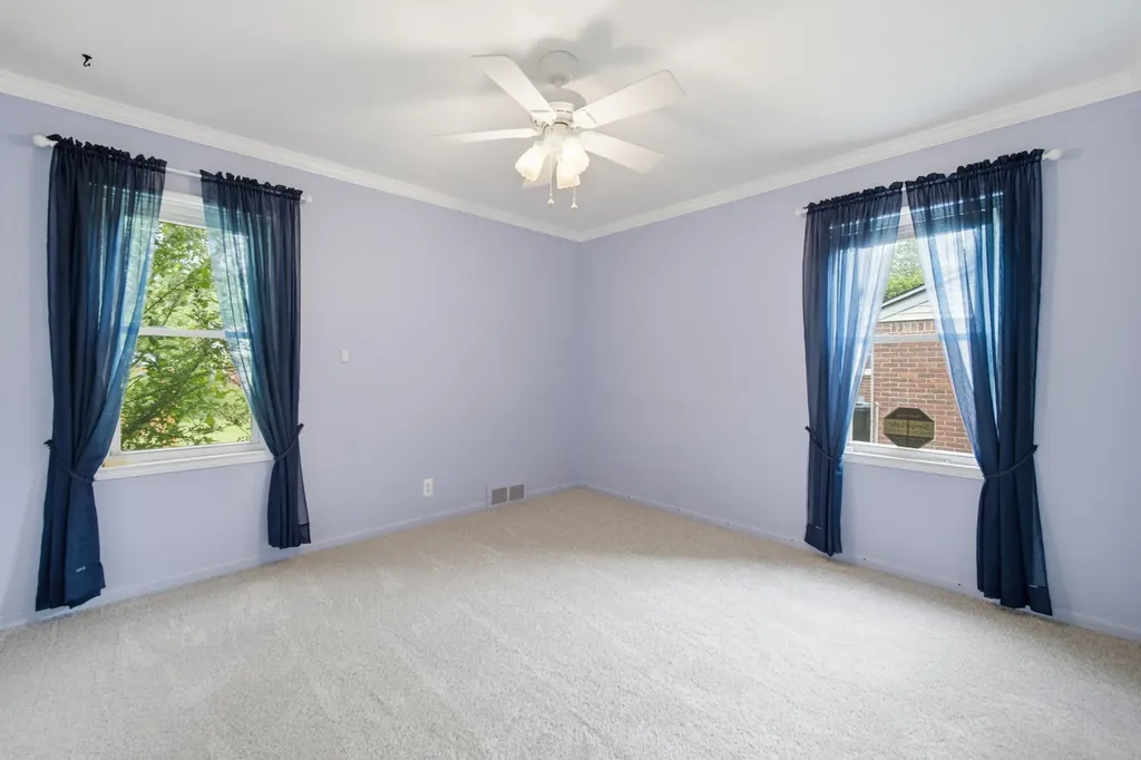 14009 Arnold Street Redford Charter Township MI 48239