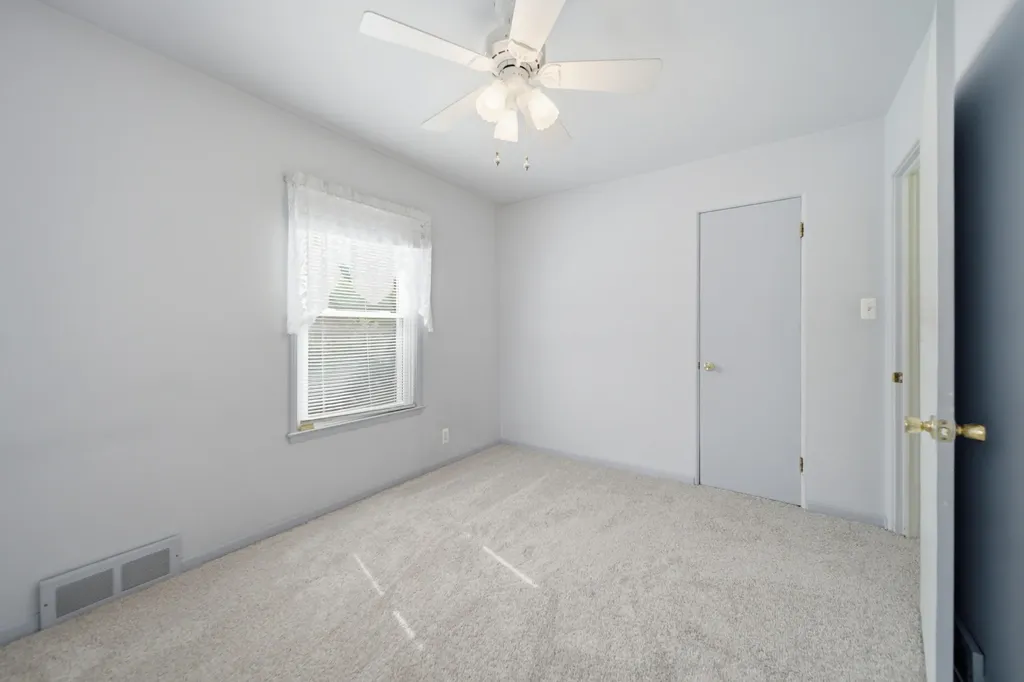 14009 Arnold Street Redford Charter Township MI 48239