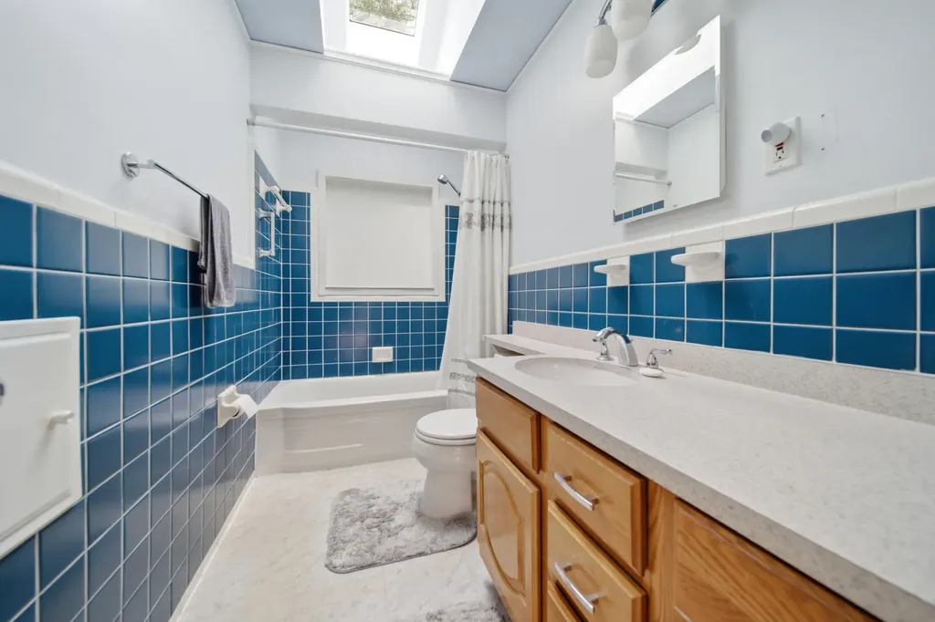 14009 Arnold Street Redford Charter Township MI 48239