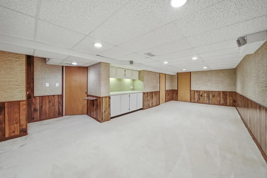 14009 Arnold Street Redford Charter Township MI 48239