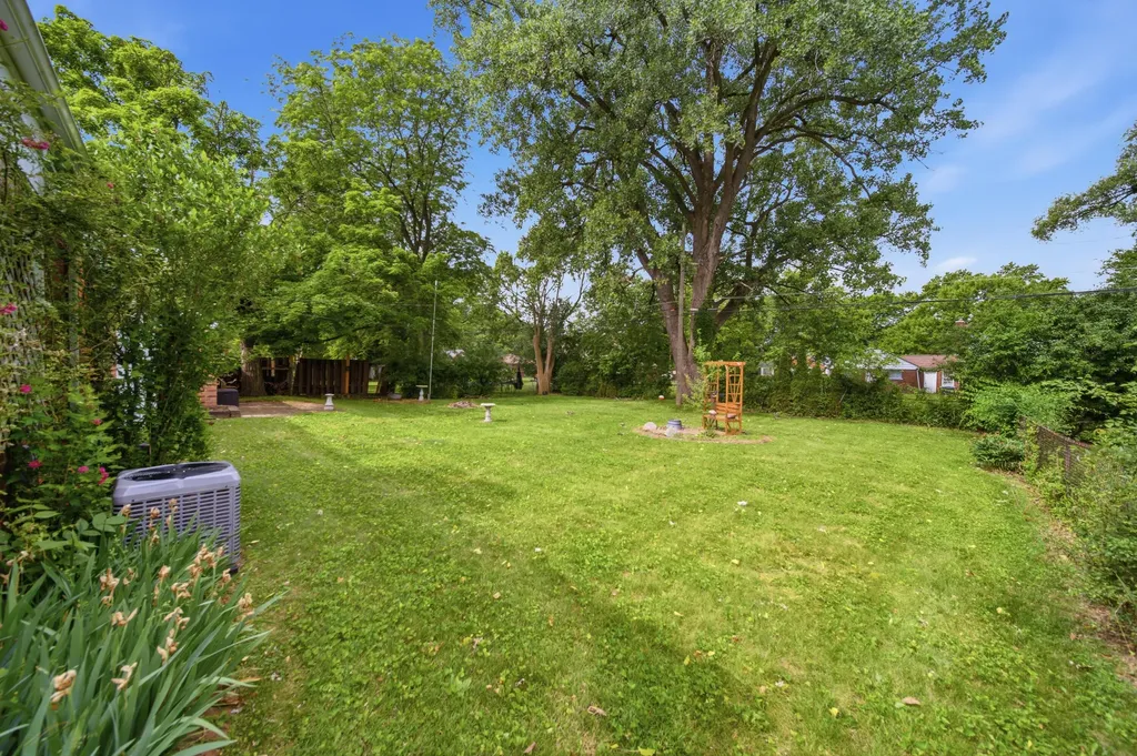14009 Arnold Street Redford Charter Township MI 48239