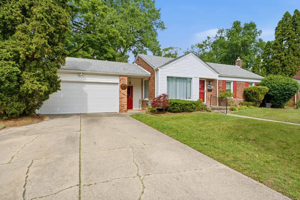 14009 Arnold Street Redford Charter Township MI 48239