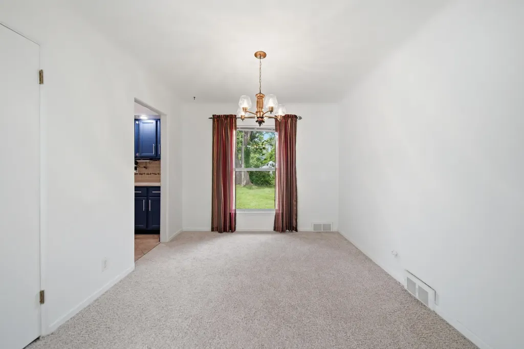 14009 Arnold Street Redford Charter Township MI 48239