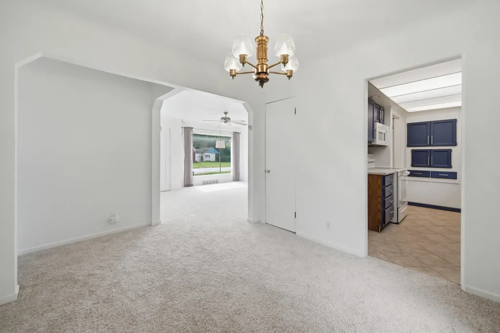 14009 Arnold Street Redford Charter Township MI 48239