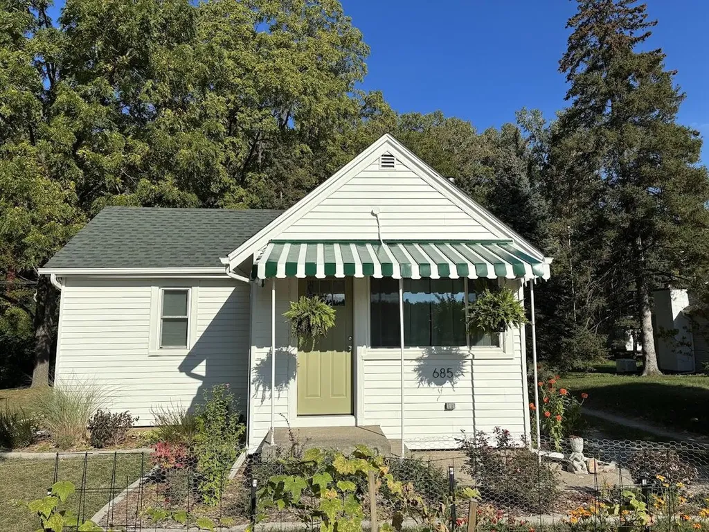 685 S Wagner Road Ann Arbor City MI 48103