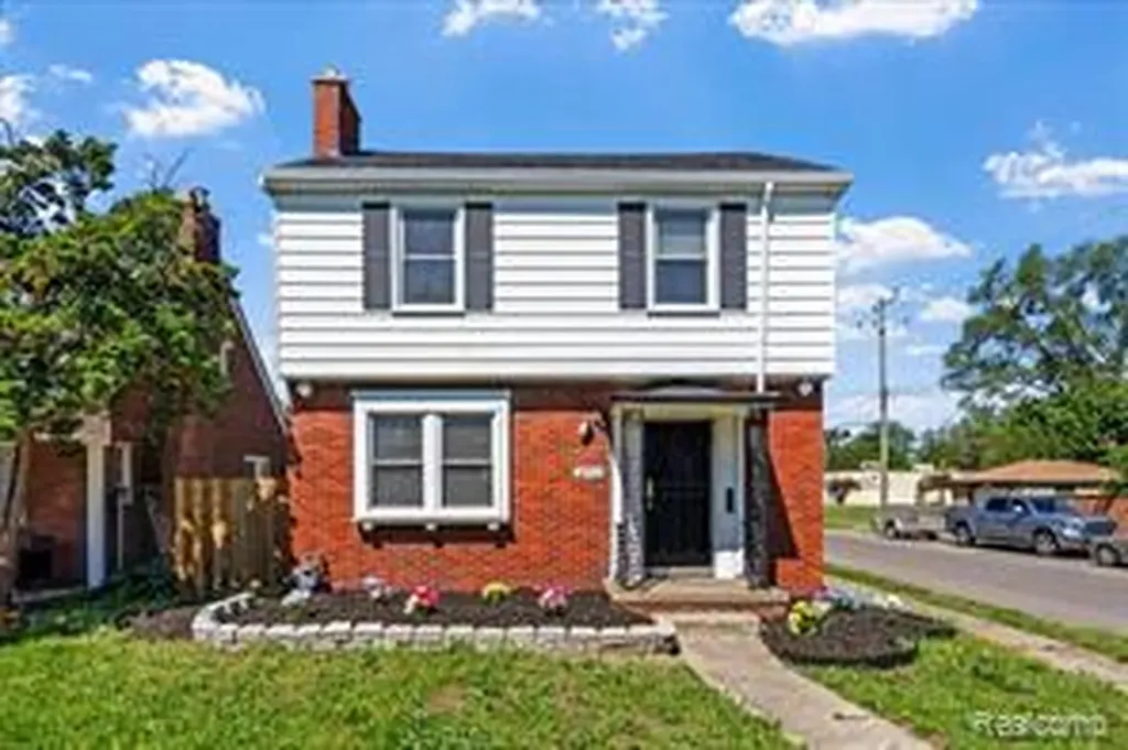 18715 Kentucky Street Detroit City MI 48221