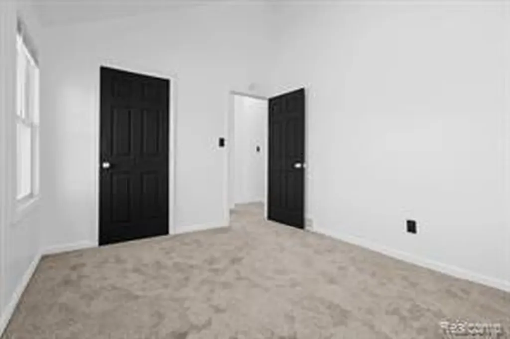 18715 Kentucky Street Detroit City MI 48221