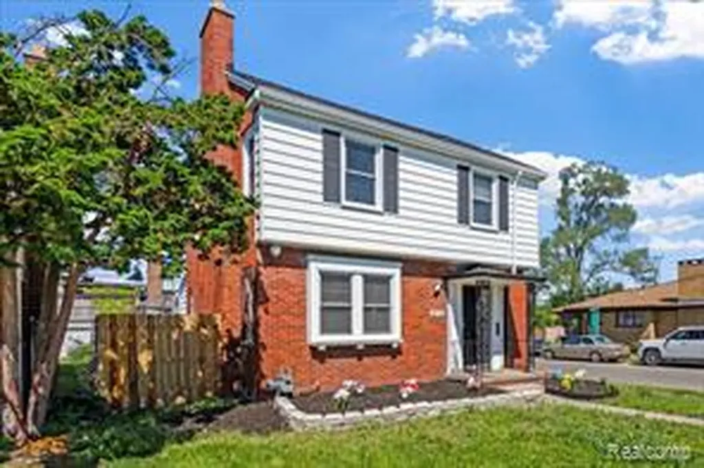 18715 Kentucky Street Detroit City MI 48221
