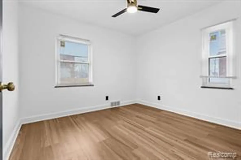 18061 Kentucky Street Detroit City MI 48221