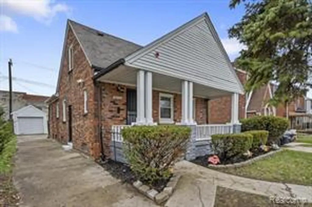 18061 Kentucky Street Detroit City MI 48221