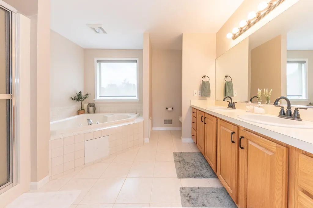 5542 Deer Run Lane Webster Township MI 48130