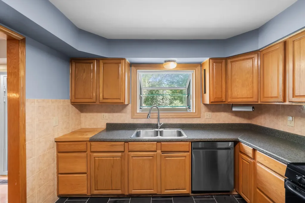 1079 Stamford Road Superior Charter Township MI 48198