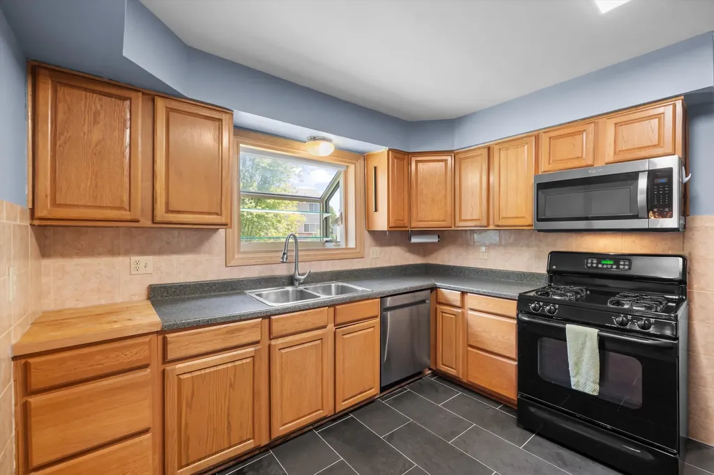 1079 Stamford Road Superior Charter Township MI 48198