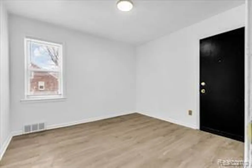 19703 Mansfield Street Detroit City MI 48235