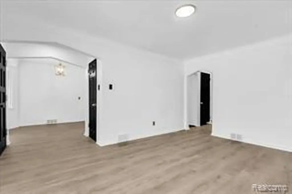19703 Mansfield Street Detroit City MI 48235