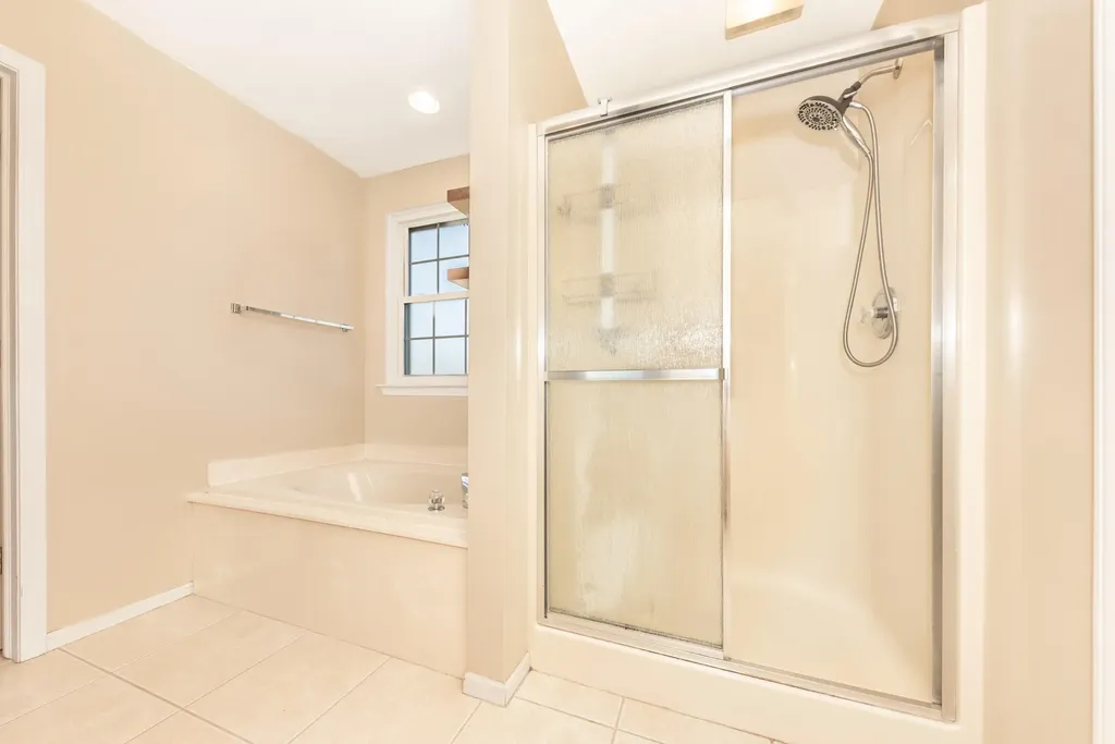 7659 Carlton Drive Ypsilanti Charter Township MI 48197