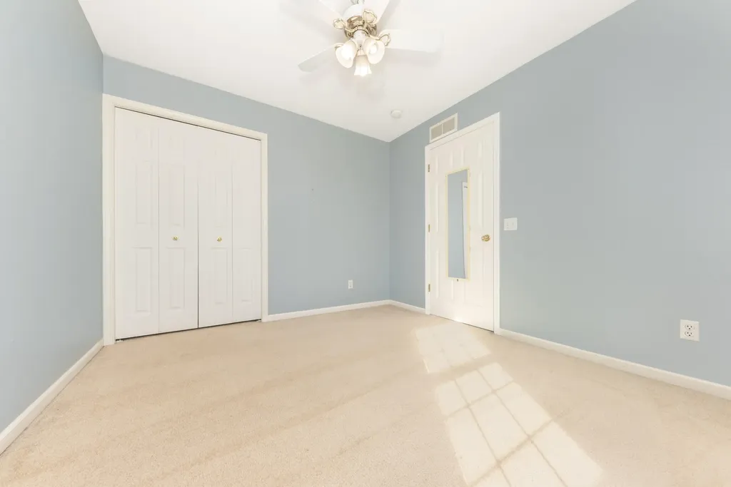 7659 Carlton Drive Ypsilanti Charter Township MI 48197