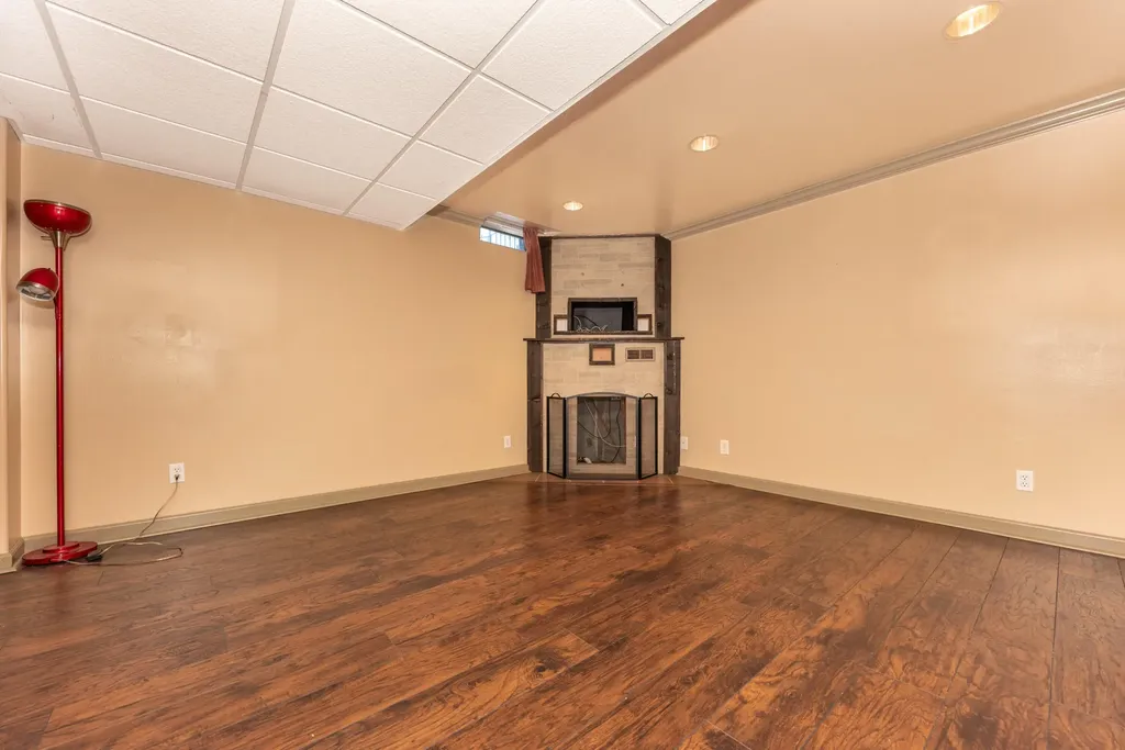 7659 Carlton Drive Ypsilanti Charter Township MI 48197