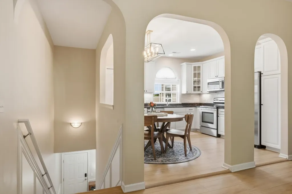 2946 Hunley Drive Ann Arbor City MI 48105