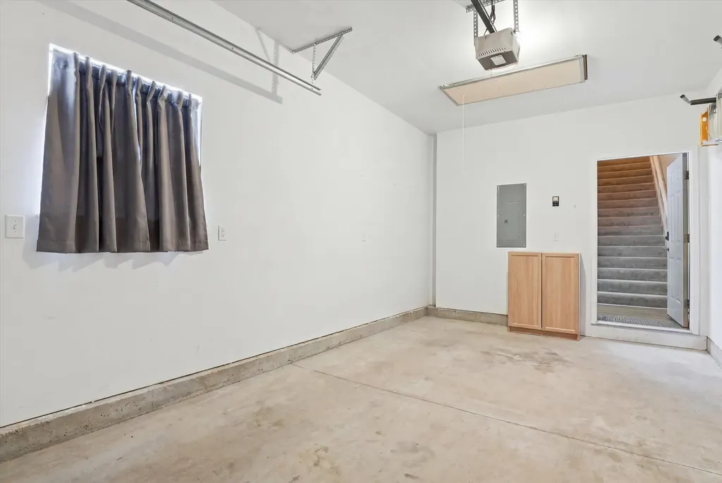 2946 Hunley Drive Ann Arbor City MI 48105