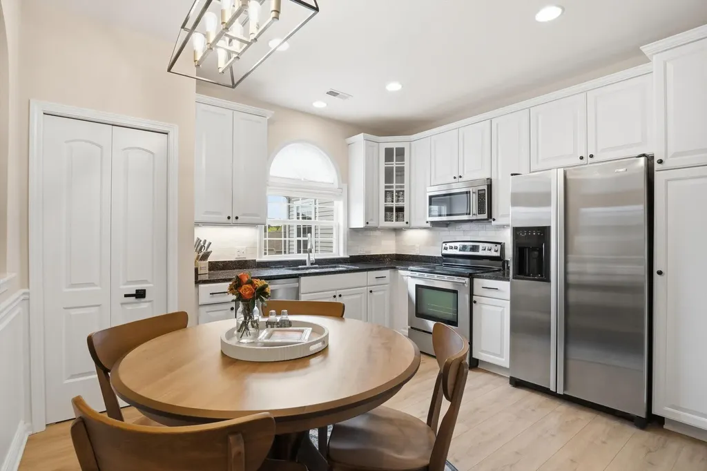 2946 Hunley Drive Ann Arbor City MI 48105